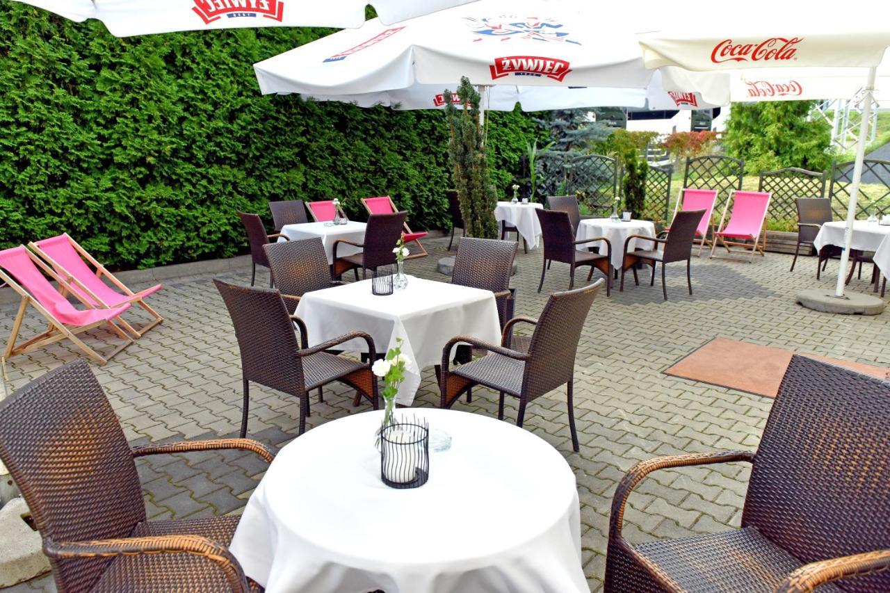 Hotel Szafran Czeladź Exteriör bild