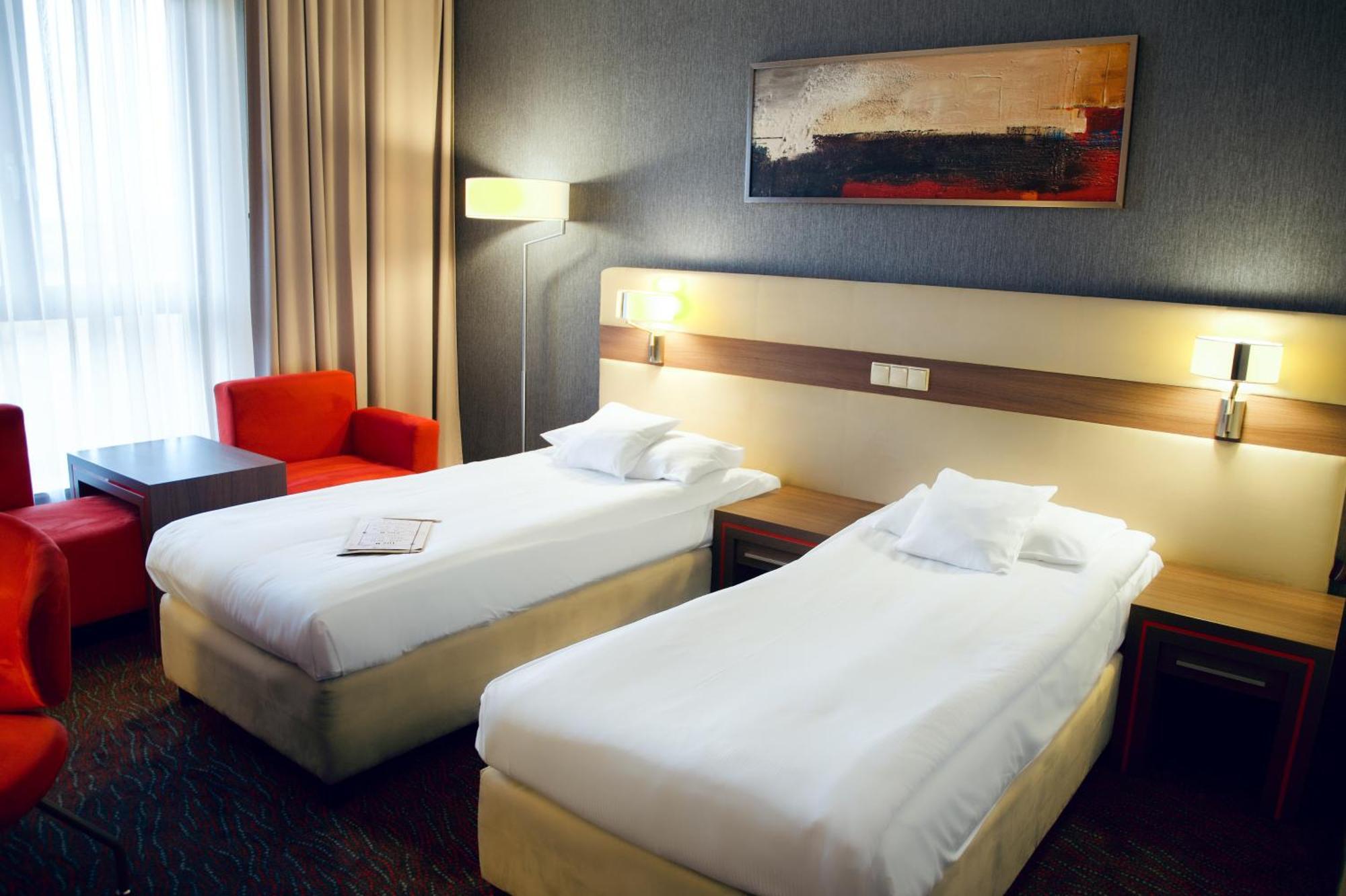 Hotel Szafran Czeladź Exteriör bild